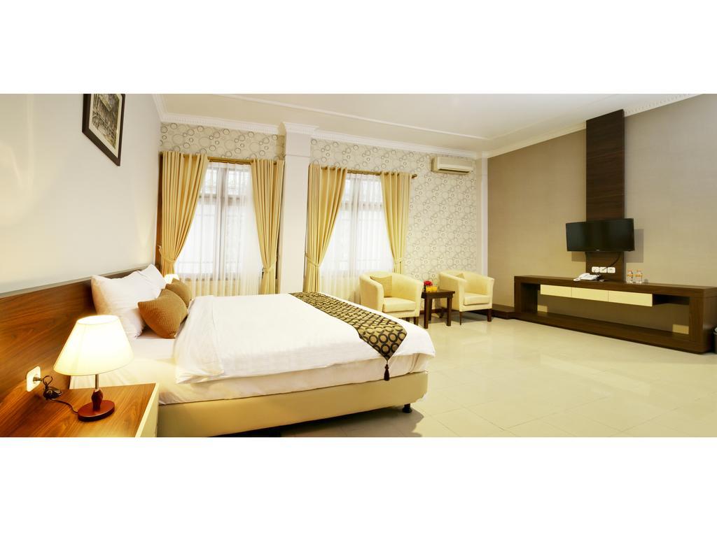 Triple C Wisma tamu 2*