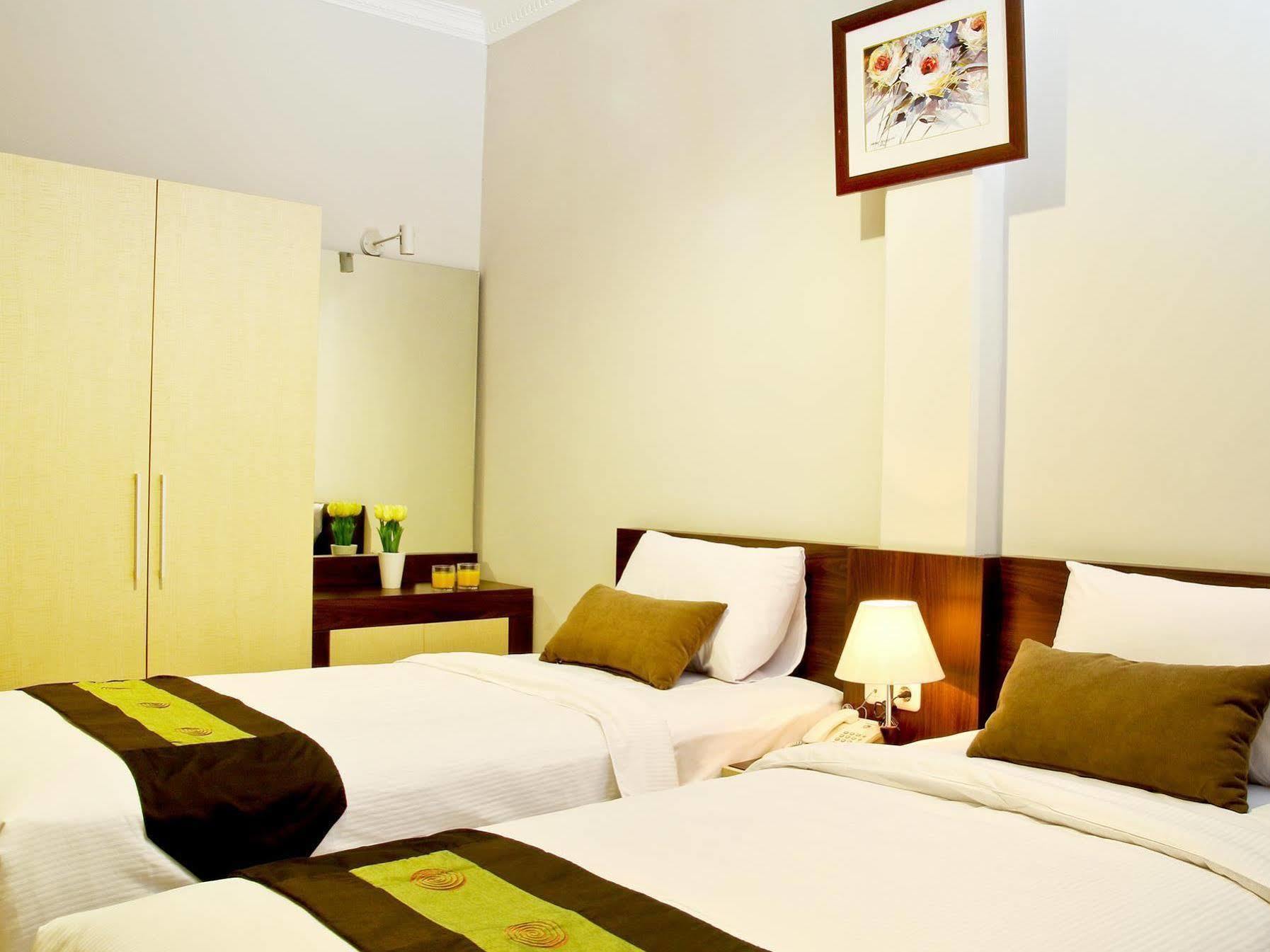 Triple C Wisma tamu 2*